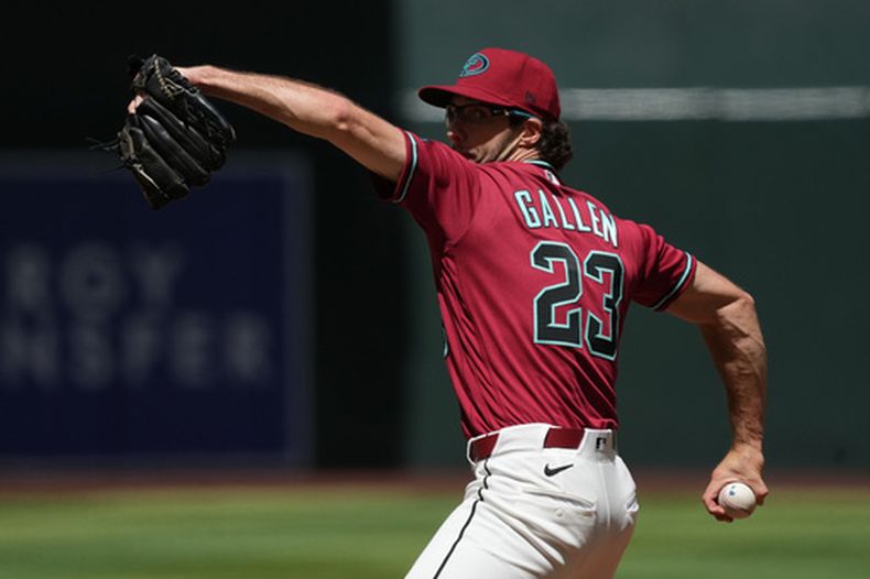 Zac Gallen, lanzador de los Diamondbacks de Arizona, hace un pitcheo ante los Tigres de Detroit el miércoles 1 de abril de 2026 (AP Foto/Rick Scuteri)