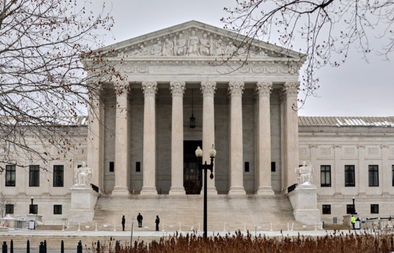 ARCHIVO – La sede de la Corte Suprema de Estados Unidos, el 6 de febrero de 2026, en Washington. (AP Foto/Rahmat Gul, Archivo)