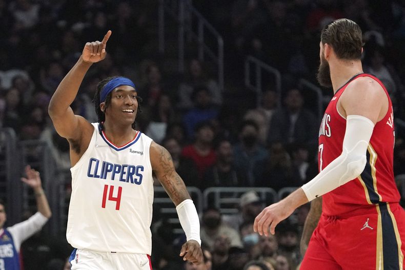 DEP-BAS PELICANS-CLIPPERS