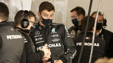 mercedes benz: russell ante la oportunidad de su vida