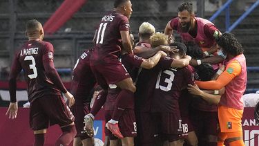 Ecuador naufraga en Caracas al caer 2-1 ante Venezuela