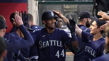 Rodríguez y Suárez se lucen y Seattle vence 4-3 a Angelinos