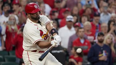 Pujols ayuda a que Cardenales apabullen a Piratas