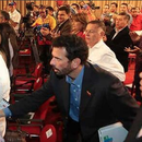 Maduro y Capriles se dan un apretón de manos
