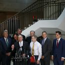 Republicanos apoyan a Trump tras testimonio de diplomático