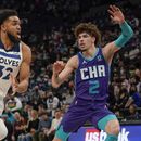 Towns suma 39 tantos y Wolves ganan a Hornets en prórroga