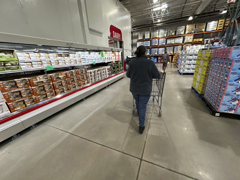 Foto tomada en una tienda Costco en Sheridan, Colorado, el 23 de enero del 2025. (AP foto/David Zalubowski)