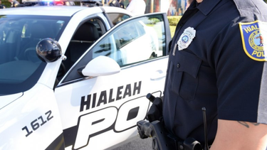 policia busca conductor involucrado en atropello y fuga fatal en hialeah