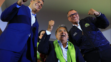 lenin moreno se proclama nuevo presidente de ecuador