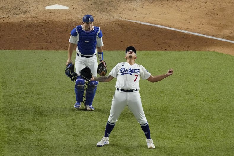 DEP-BEI_SERIE_MUNDIAL-JULIO_URIAS-0.jpg