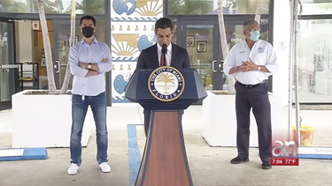 el alcalde de miami, francis suarez, pidio al gobernador de la florida, ron desantis, que imponga el uso obligatorio de la mascarilla en todo el estado