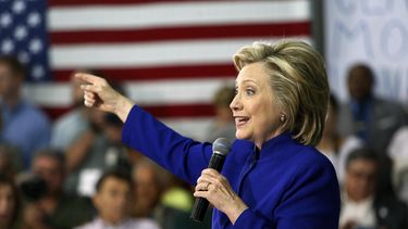 exclusiva ap: emails de clinton hablaban sobre drones