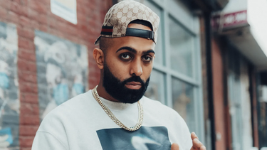 eladio carrion rompe record de gasto en compra de tenis para atletas olimpicos 1 min