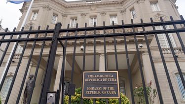 La embajada de Cuba en Washington, el lunes 25 de septiembre de 2023. (AP Foto/Jose Luis Magana)