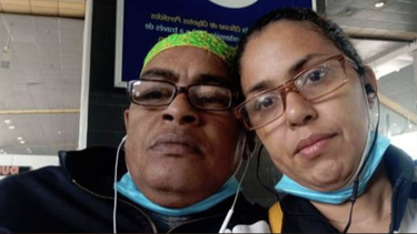 se complica el caso de  periodista cubana varada en el aeropuerto de bogota
