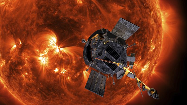 ARCHIVO - Esta imagen suministrada por la NASA muestra la representación de un artista de la sonda solar Parker aproximándose al Sol. (Steve Gribben/Johns Hopkins APL/NASA vía AP, Archivo)