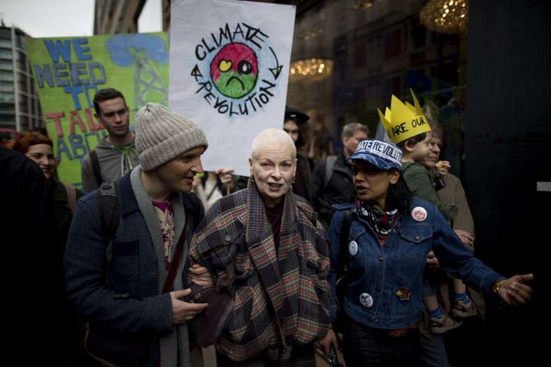 ESP-GEN VIVIENNE WESTWOOD-DECESO