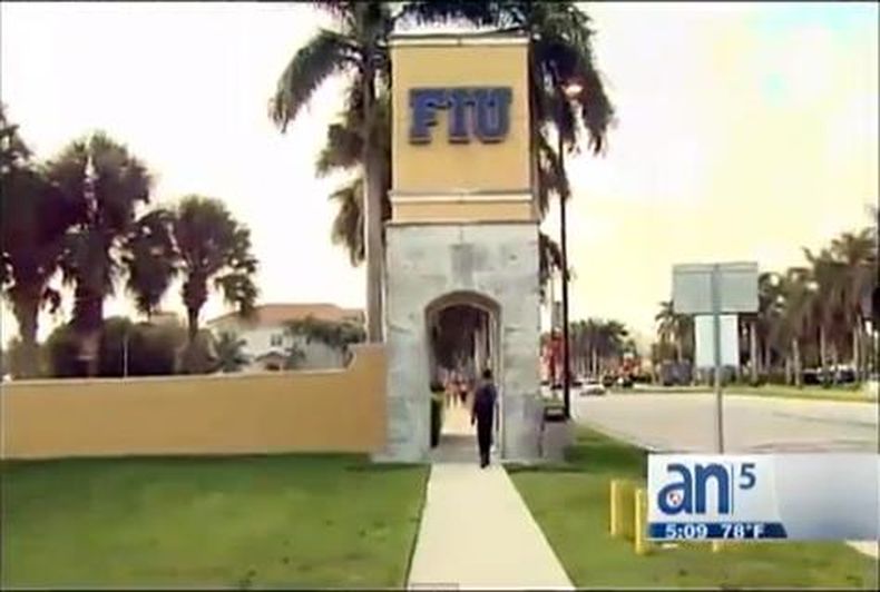 La Universidad Internacional de la Florida investiga cómo dos estudiantes tuvieron acceso a varios exámenes que fueron vendidos posteriormente.