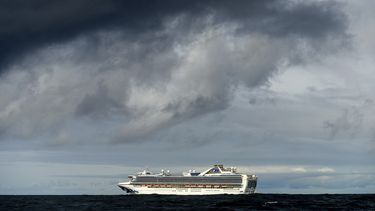 Trump: Cruceros suspenden viajes desde EEUU por 30 días