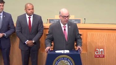 tras su renuncia, comision de miami abrira investigacion contra emilio gonzalez