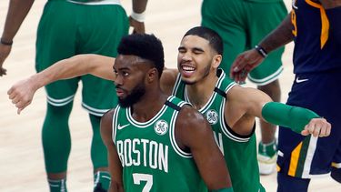 Otra vez cae el record de triples en la NBA