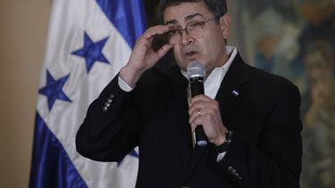 Honduras extradita a expresidente Hernández a EEUU