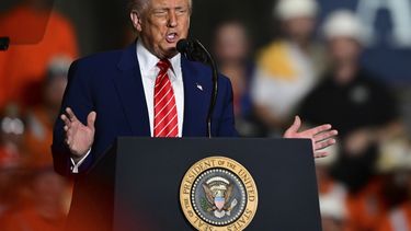 El presidente estadounidense Donald Trump habla durante un evento el viernes 30 de mayo de 2025, en West Mifflin, Pensilvania. (AP Foto/David Dermer)