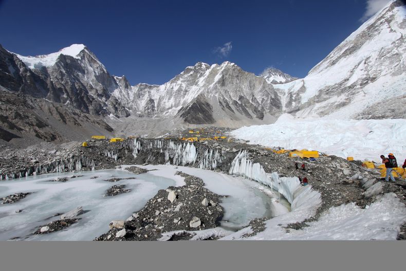 ASI-GEN_NEPAL-TERREMOTO-AVALANCHA-0.jpg