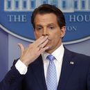 Reporte de Scaramucci muestra plan para oficina de prensa