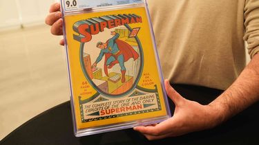 Imagen del número 1 del comic de Superman, publicado por DC Comics, el lunes 24 de noviembre de 2025, en Irving, Texas. (AP Foto/Tony Gutierrez)