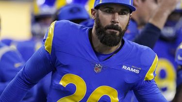 Trent Taylor entre varios afortunados en el Super Bowl