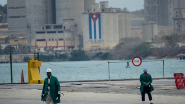 ley helms-burton: demandan a empresas que envian contenedores a cuba desde eeuu