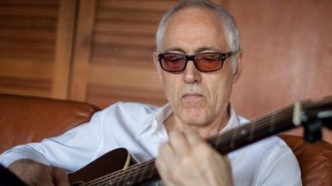 Músico venezolano utiliza las redes sociales para conseguir sus medicamentos