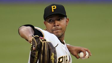 Quintana lanza 7 entradas sólidas; Piratas ganan a Marlins