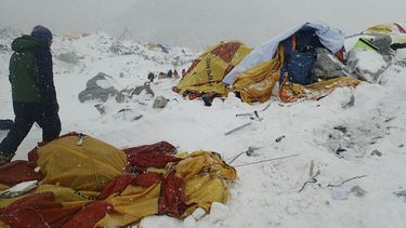 eeuu enviara ayuda y dinero a nepal tras terremoto