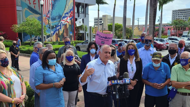 esteban bovo presenta candidatura para la alcaldia de hialeah