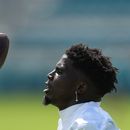 El wide receiver Tyreek Hill de los Dolphins de Miami durante una práctica, el miércoles 11 de septiembre de 2024, en Miami Gardens, Florida. (AP Foto/Rebecca Blackwell)