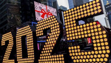 Los números del Año Nuevo desplegados en Times Square, el 18 de diciembre de 2024, en Nueva York. (AP Foto/Julia Demaree Nikhinson, Archivo)