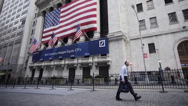 americateve | Edificio de la Bolsa de Nueva York, el 9 de agosto de 2011. (Foto AP/Mark Lennihan, Archivo)