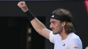 Tsitsipas, 1er finalista de Australia tras ganar a Khachanov