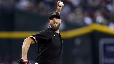 Bumgarner domina en triunfo de Diamondbacks ante Nacionales