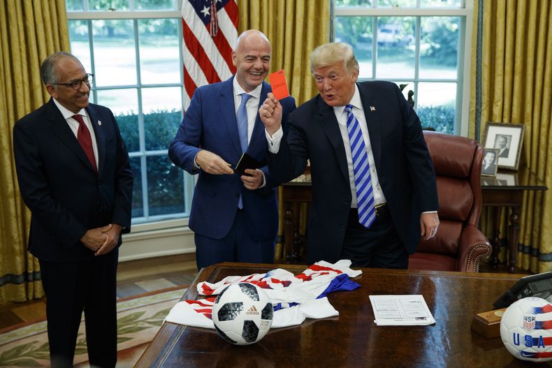 DEP-FUT_TRUMP-FIFA-0.jpg