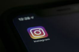 instagram bloquea algunas publicaciones que mencionan aborto
