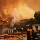 El incendio Palisades en Mandeville Canyon en Los Ángeles el 11 de enero del 2025. (AP foto/Jae C. Hong)