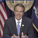 Renuncia gobernador de NY tras denuncias de acoso sexual