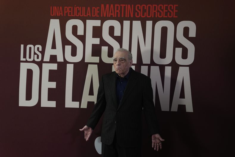 El director y productor Martin Scorsese gesticula durante una sesión fotográfica para promover su película Killers of the Flower Moon, en la Ciudad de México el 11 de octubre de 2023. (Foto AP /Fernando Llano)