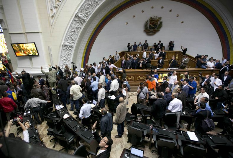AMS-POL_VENEZUELA-MADURO_CIUDADANIA-0.jpg