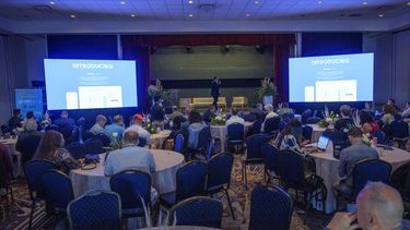 discuten en puerto rico el futuro de la regulacion de las criptomonedas