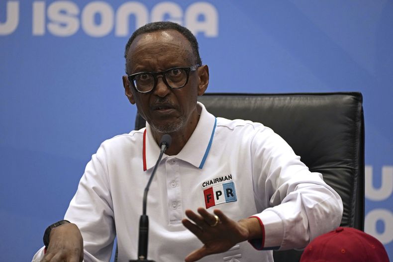 El presidente de Ruanda Paul Kagame en conferencia de prensa en Kigali, Ruanda el 13 de julio del 2024. (AP foto/Brian Inganga)