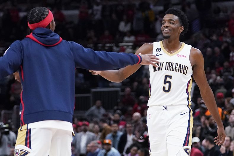 DEP-BAS PELICANS-BULLS